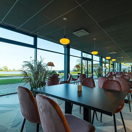 Oe Seaside Suites & Spa Κουρεσάαρε Εξωτερικό φωτογραφία