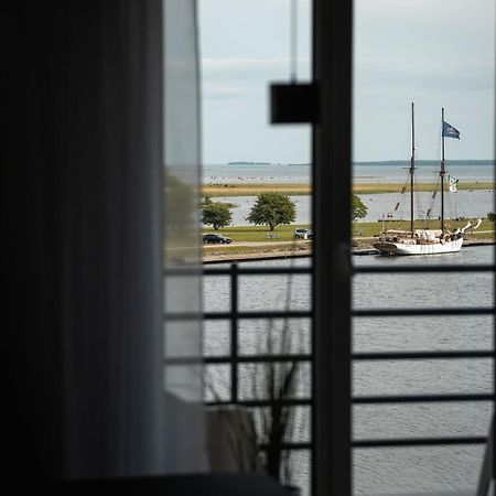 Oe Seaside Suites & Spa Κουρεσάαρε Εξωτερικό φωτογραφία