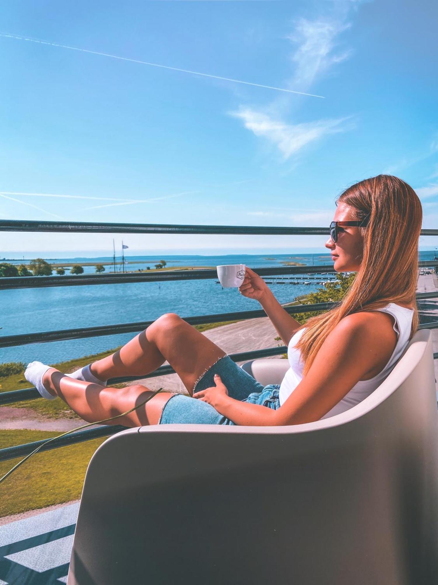 Oe Seaside Suites & Spa Κουρεσάαρε Εξωτερικό φωτογραφία
