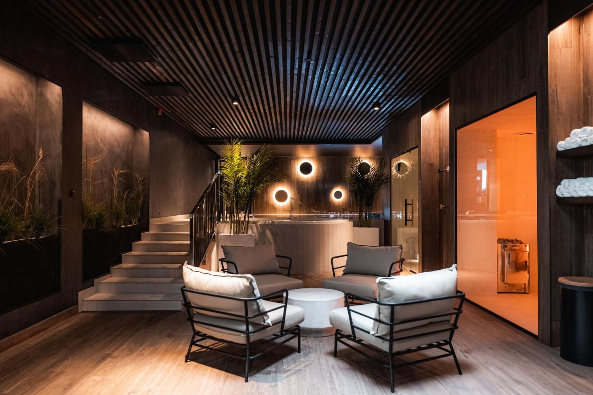 Oe Seaside Suites & Spa Κουρεσάαρε Εξωτερικό φωτογραφία