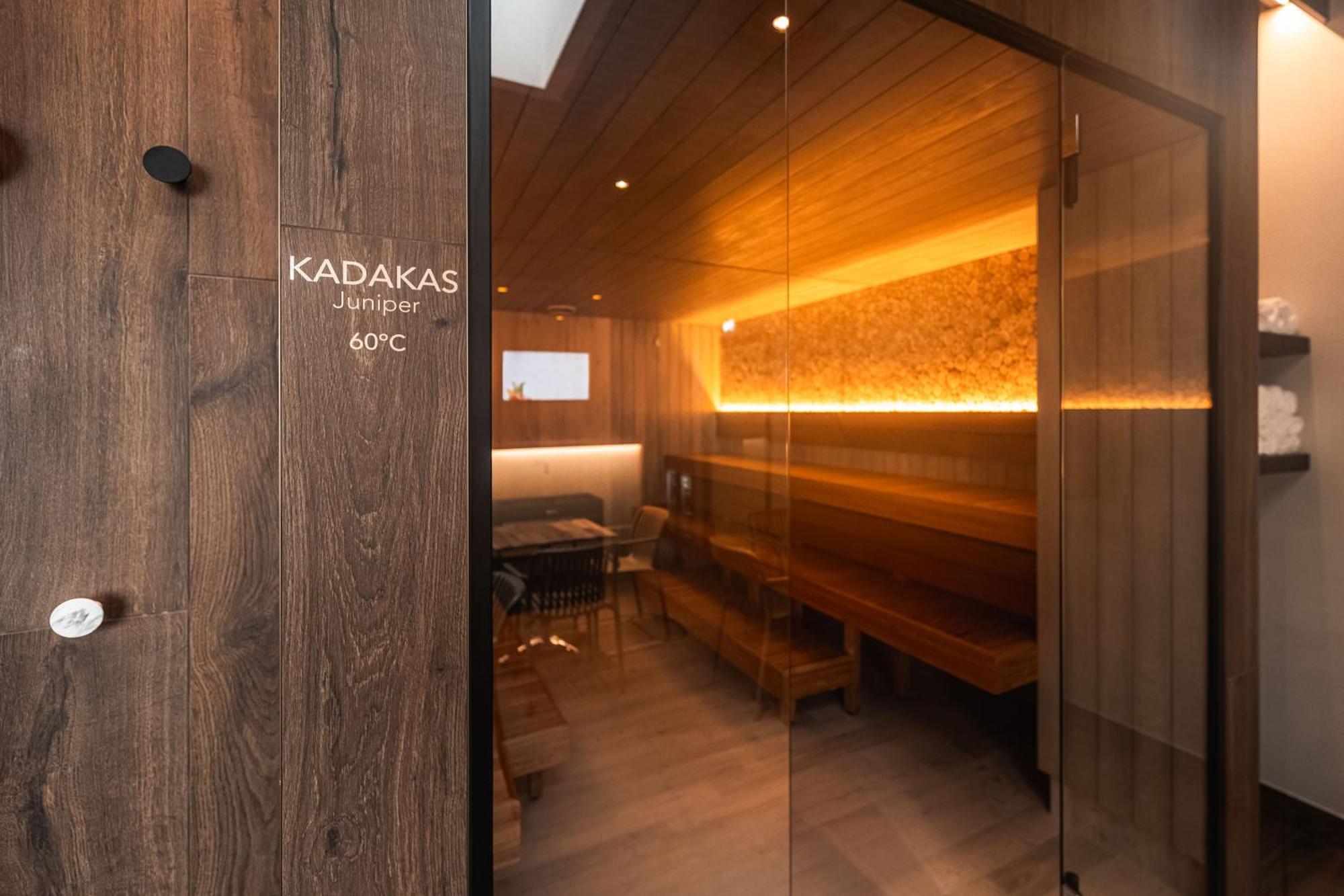 Oe Seaside Suites & Spa Κουρεσάαρε Εξωτερικό φωτογραφία