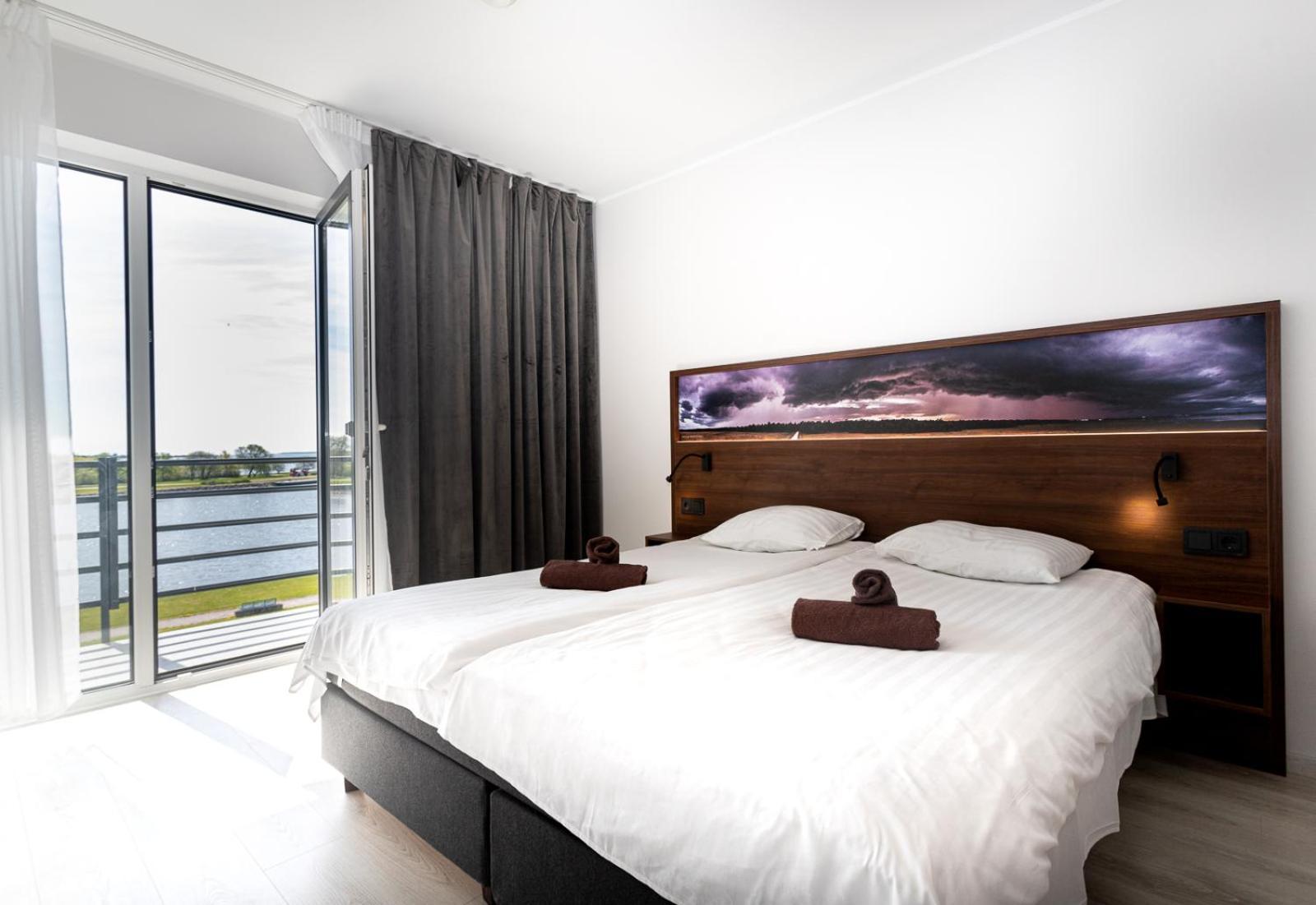 Oe Seaside Suites & Spa Κουρεσάαρε Δωμάτιο φωτογραφία
