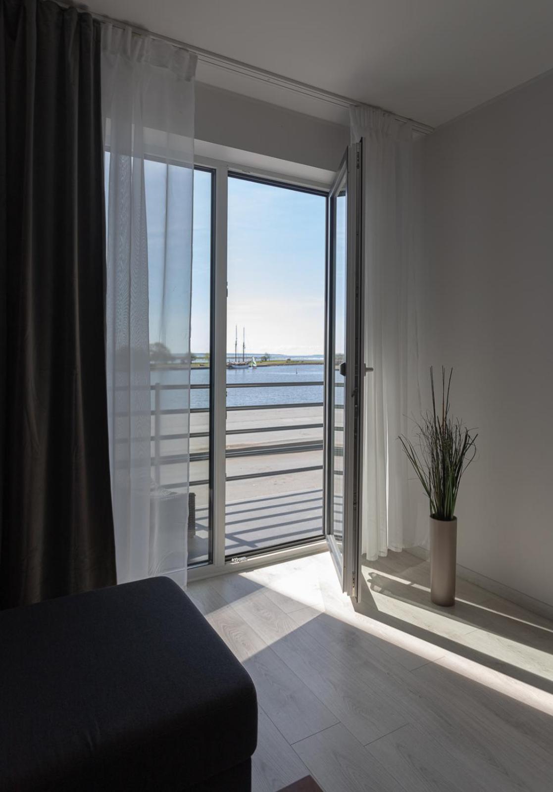 Oe Seaside Suites & Spa Κουρεσάαρε Δωμάτιο φωτογραφία